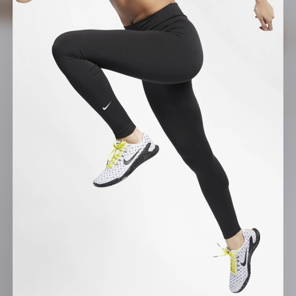 NWT Nike Leggings with Swoosh